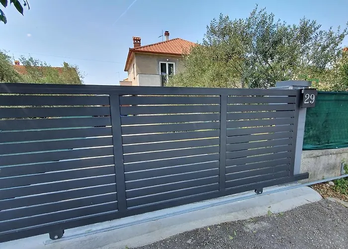 Korina Apartman Zára